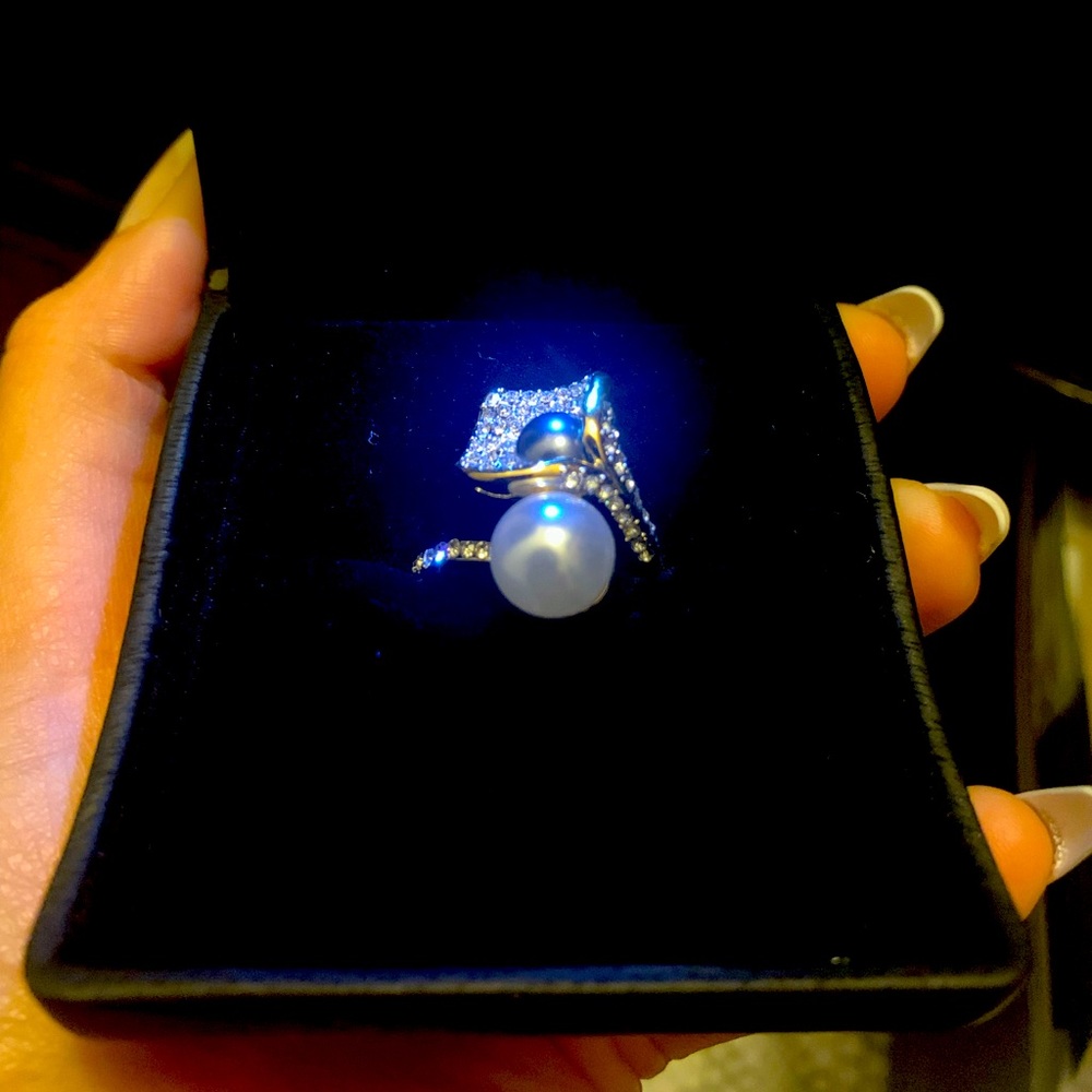 Pear ring